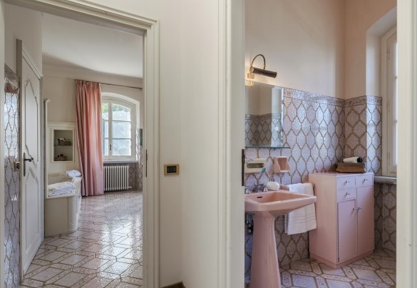 The bathroom with shower and hot tub n.2 - Villa La Cicaliera