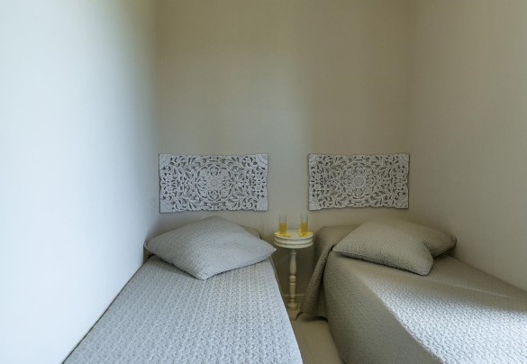 Twin bedroom with joinable beds n.3 on the first floor - Villa La Corte 