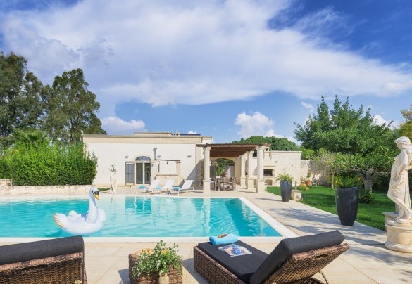 La suggestiva piscina – Villa La Dolce Vita
