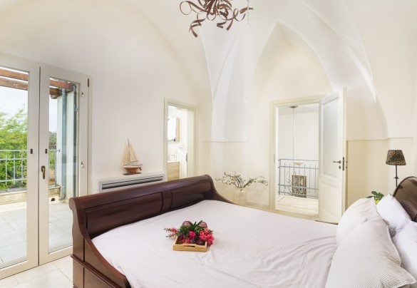 Camera matrimoniale con bagno con doccia en-suite al piano superiore - Villa La Dolce Vita