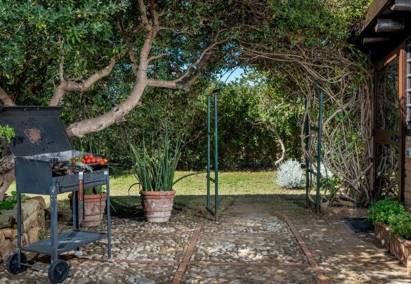 Il barbecue fuori dalla cucina - Villa La Giara