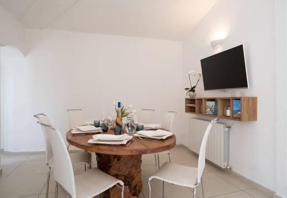 Dining table in the living room – Villa La Maddalena