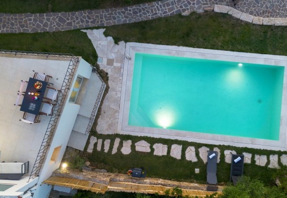 Swimming pool at sunset – Villa La Maddalena