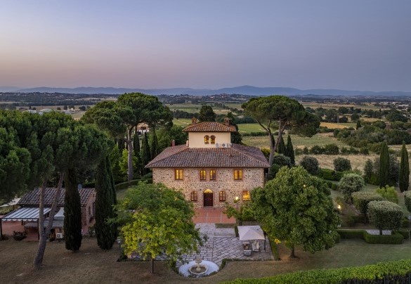 Vista panoramica al tramonto - La Monarca