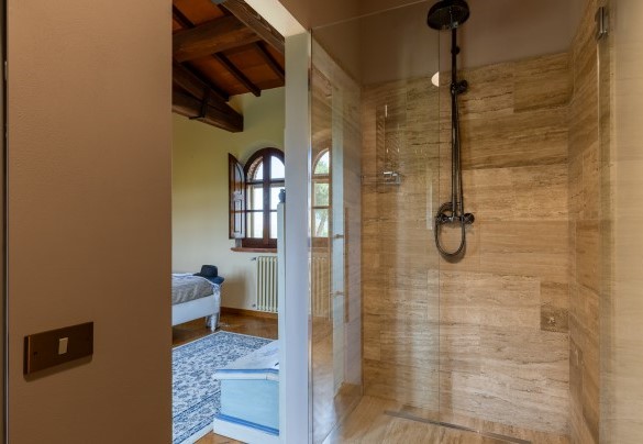 Bagno en suite con doccia n 7 al secondo piano - La Monarca