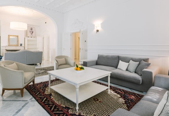 The elegant living room on the ground floor - Villa La Perla Bianca