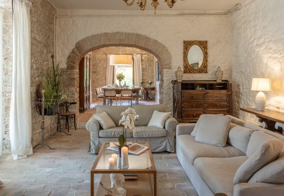 Living room with direct exit to the external pergola - Villa La Pizzichina