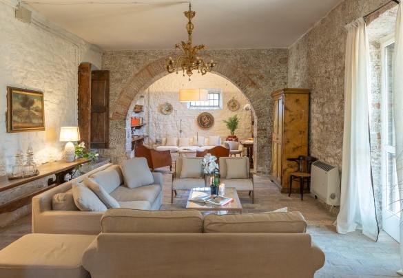 Open plan with living and dining area - Villa La Pizzichina