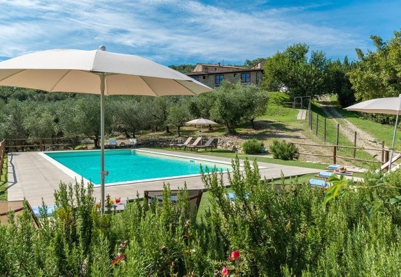Villa for rent with exclusive pool surrounded by greenery in the heart of Chianti – Villa La Poiana 10