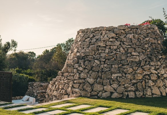 La splendida Pajara originale della proprietà si trova vicino la piscina – Villa la Pupazza