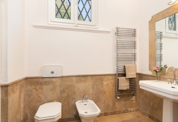 Bagno en suite con doccia n. 1 al piano terra - Villa Laguna