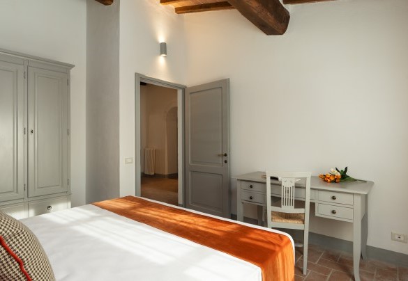 Double bedroom no. 11 (unit 6, first floor) - Villa Le Beringhe