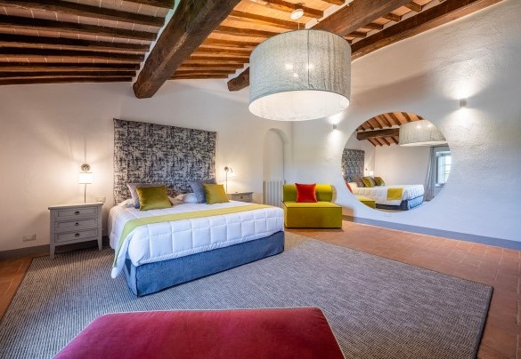 Double bedroom no. 12 (unit 6, first floor) - Villa Le Beringhe