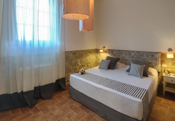 Double Bedroom no.1 (unit 1, ground floor) - Villa Le Beringhe