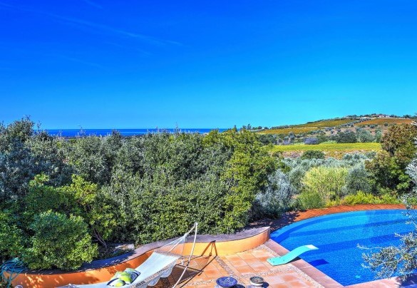 Infinity pool with sunbathing area and views of the sea and hills - Villa le Cave 