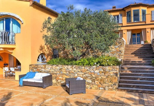 Outdoor relaxation area - Villa le Cave