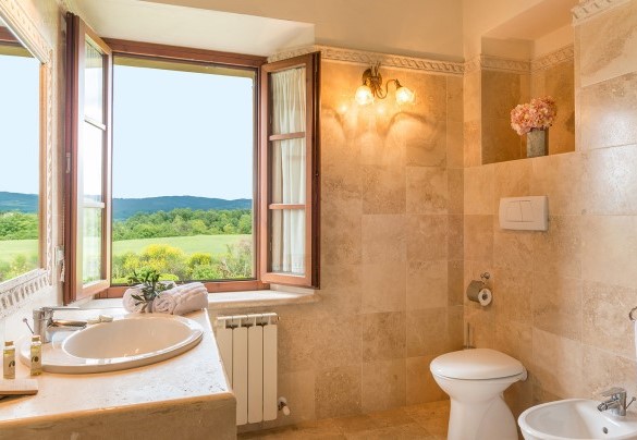 Bagno con doccia n.9, en-suite alla camera n.9 – Villa Le Chiarne 
