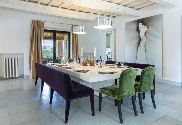  Very elegant dining room with table set for important lunches - Villa Le Fontane