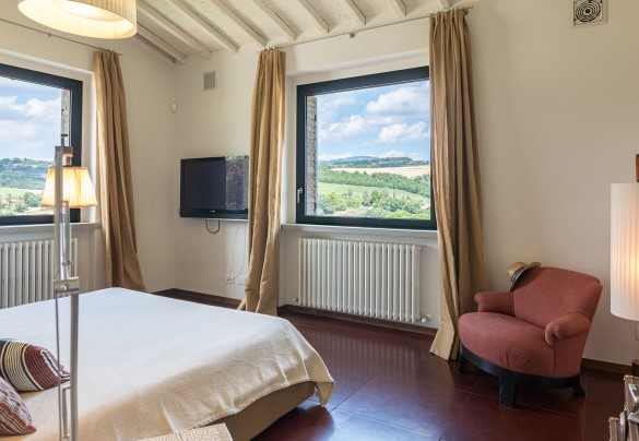 Double bedroom on the first floor - Villa Le Fontane 