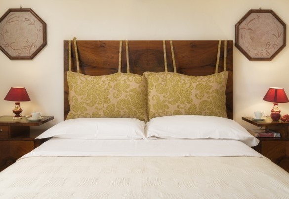 Double bedroom (140 cm wide bed) n.2 on the first floor - Villa Le Logge 