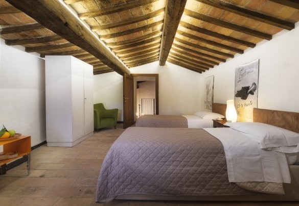 Twin bedroom n.4 on the second floor - Villa Le Logge 