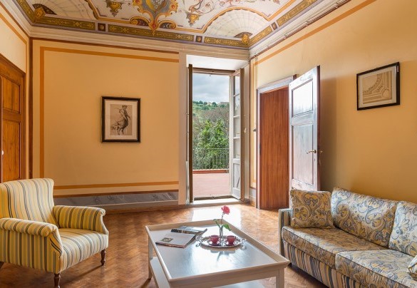 Living room on the first floor with exit to the terrace - Villa Lemura