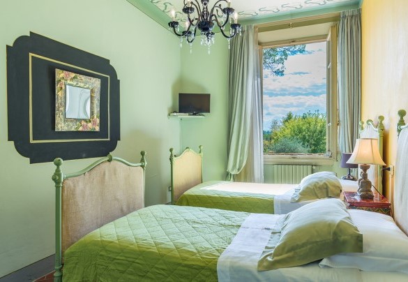 Camera doppia (con letti unibili) con bagno en-suite con doccia al primo piano – Villa Leonardo