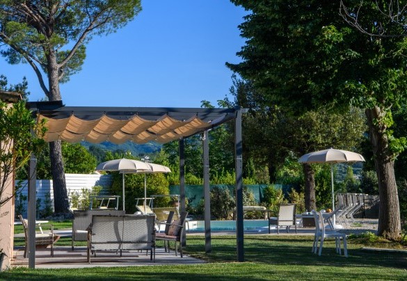 The pergola with relaxation zone - Villa Lia