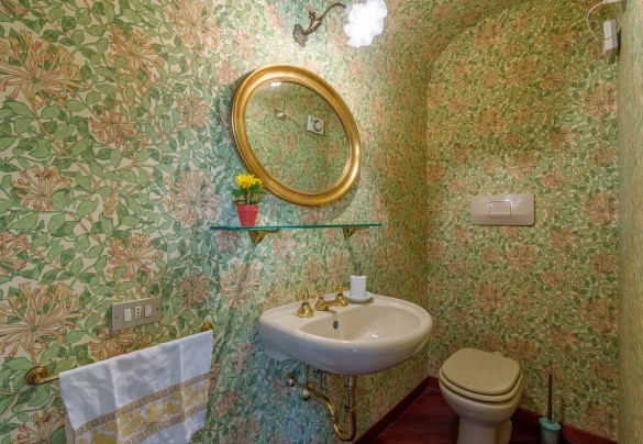 Bagno di servizio al piano terra - Villa Lia