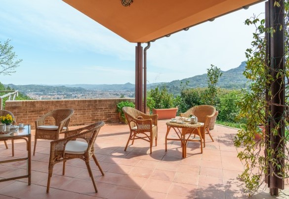 Area relax con vista su Ascoli Piceno - Villa Lia