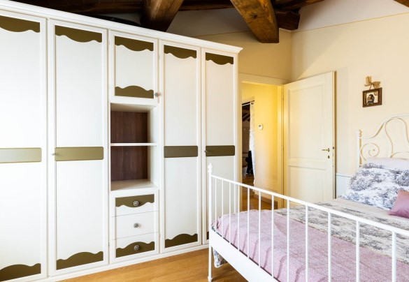  The double bedroom at second floor with en-suite bathroom – Villa Luigina