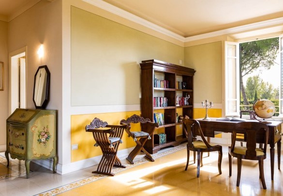  The open space studio in the living room at first floor – Villa Luigina