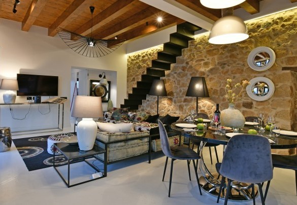 L’area living a piano terra – Villa Luna
