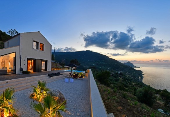 Villa Luna di sera – Villa Luna