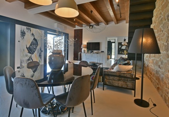 L’area living a piano terra – Villa Luna
