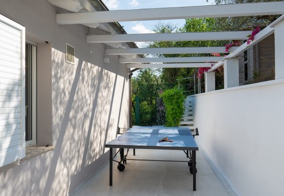 The ping pong area - Villa Lunezia