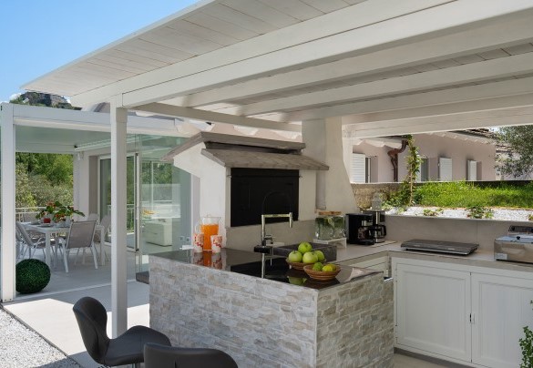 Details of the outdoor kitchen - Villa Lunezia