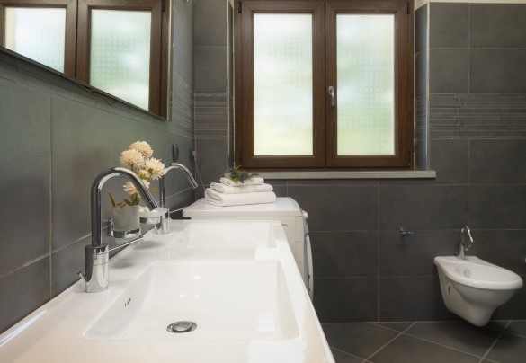 Bathroom with shower of the apartment n. 1 - Villa Maggiorana