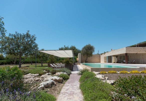 La zona psicina – Villa Majoli