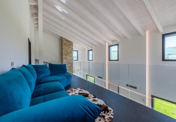 Living with Smart Tv on the first floor – Villa Mamon