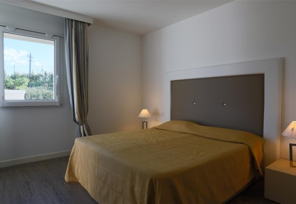 Double bedroom N°2 on ground floor - VILLA MANDARA 