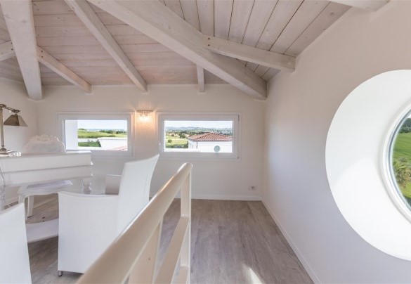 Tower study with view sea - VILLA MANDARA 