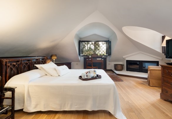 The double bedroom no. 7 on the attic floor - Villa Manganelli