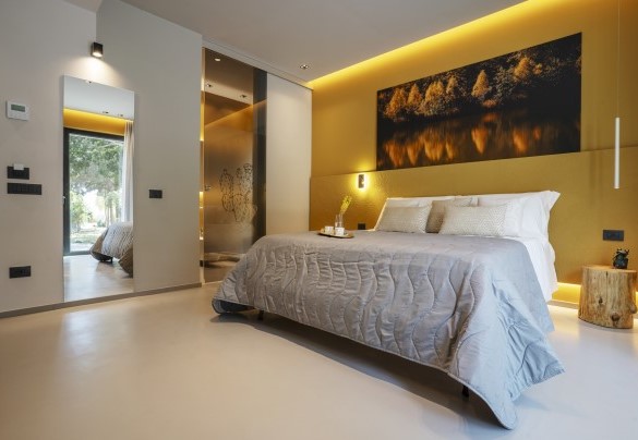 Double bedroom n.2 with ensuite bathroom n.2 with shower on the ground floor - Villa Maria Paradiso