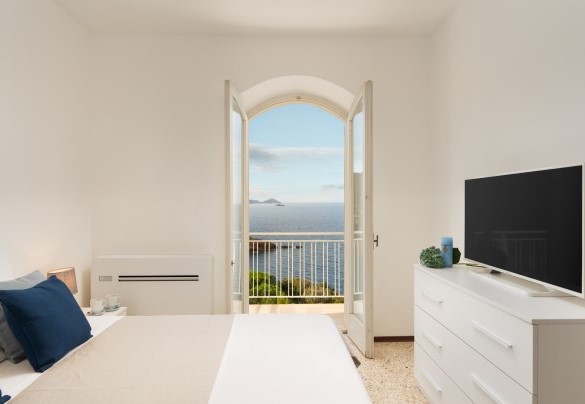La camera matrimoniale n. 3 con balcone  – Villa Meraviglia 