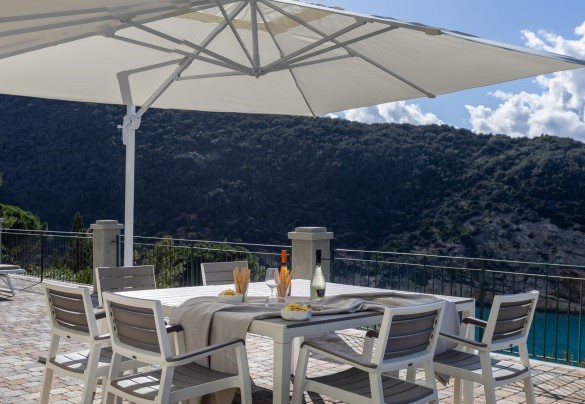 La zona pranzo esterna  - Villa Meraviglia 