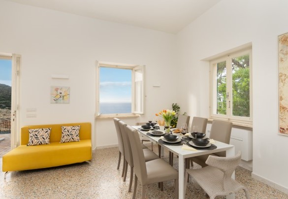  L’ambiente unico con living e zona pranzo - Villa Meraviglia