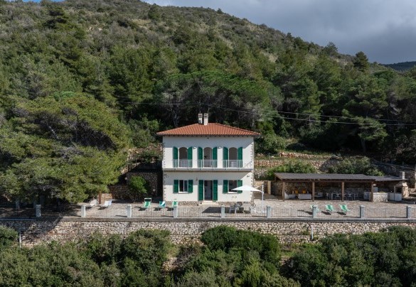  La facciata  – Villa Meraviglia 