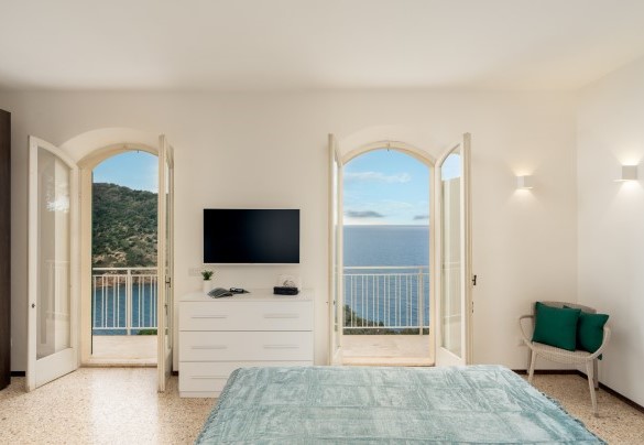 La camera matrimoniale n. 4 con balcone – Villa Meraviglia 