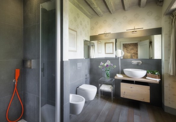 Bagno n. 4 con doccia en-suite con camera 4 - Villa Metelliano